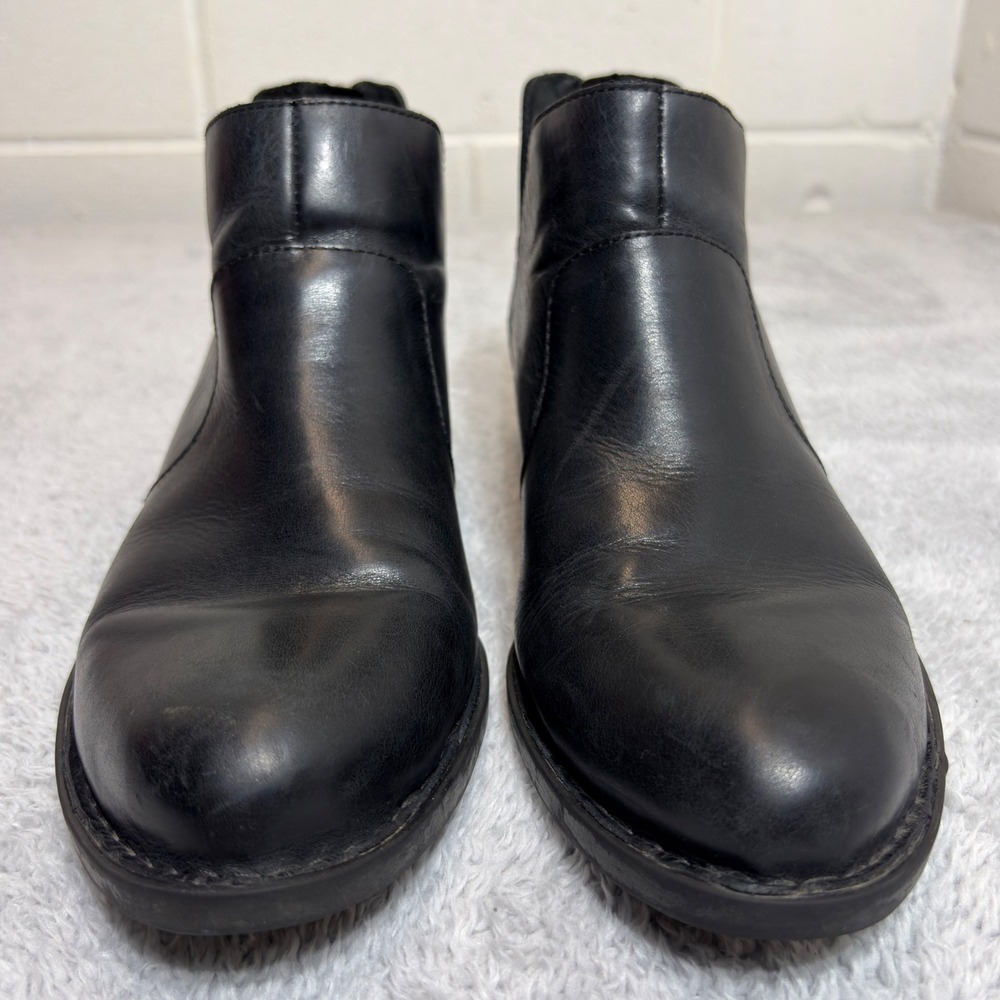 Born Kerri Western Style Ankle Bootie Women 11 Black Distressed Leather Back Zip